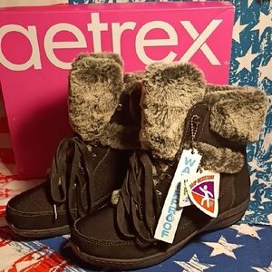Aetrex Women's Black and Gray Fur-Lined Boots US 7.5-8 NWT